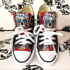 🍀 BRAND NEW! RARE! Sugar Skull Converse Shoes!